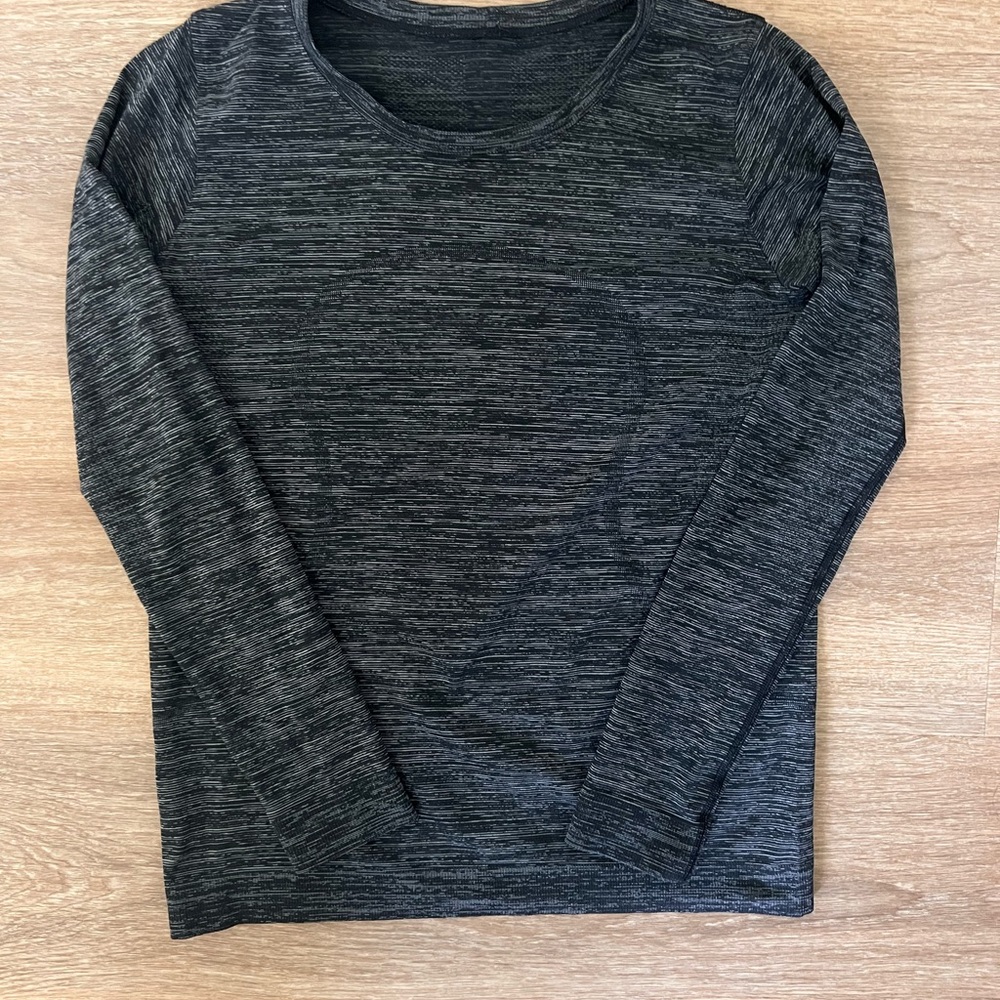 Lululemon swiftly tech relaxed tee